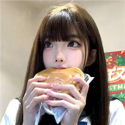 绿茵春色